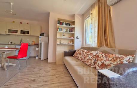 Уютен апартамент с отделна спалня - Снимка 8