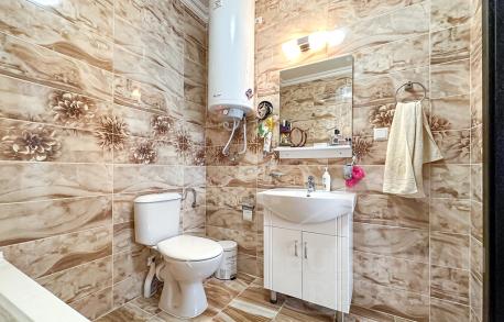 Mieszkanie z dobrym nowoczesnym remontem, polecamy! - Фото11