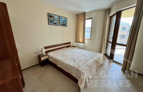 Апартамент с две спални на добра цена в центъра на курорта! - Снимка 4