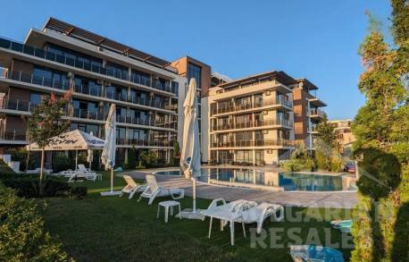 Выгодное предложение в Свети Власе! Стильная квартира с ремонтом - Фото 1