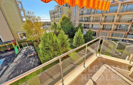 Удобно студио на брега на морето в Свети Влас - Снимка 7