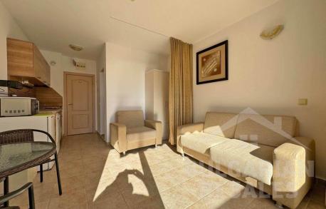 Удобно студио на брега на морето в Свети Влас - Снимка 3