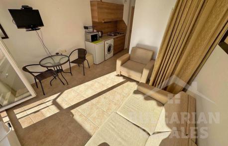 Удобно студио на брега на морето в Свети Влас - Снимка 2