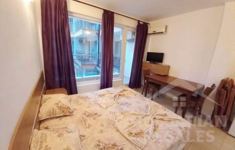 Студио в Свети Влас на 300 метра от плажа - Снимка 2