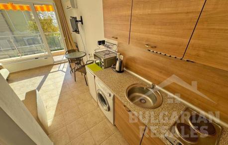 Удобно студио на брега на морето в Свети Влас - Снимка 4