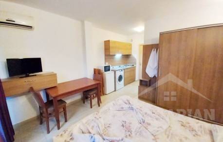 Студио в Свети Влас на 300 метра от плажа - Снимка 3