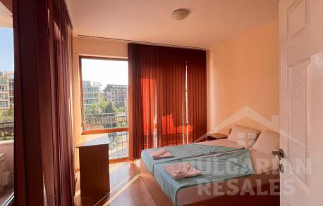 Апартамент с изглед към басейна в малък комплекс „Antares“ - Снимка 3