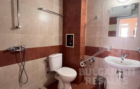 Апартамент с изглед към басейна в малък комплекс „Antares“ - Снимка 4