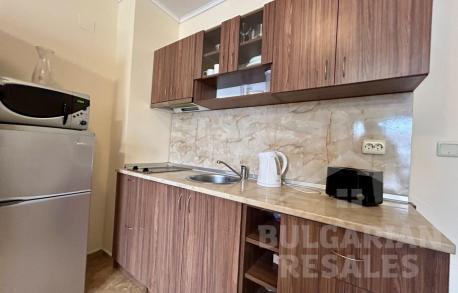 Изглед към басейна! Готов за нанасяне апартамент в Равда - Снимка 6