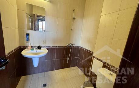 Two bedrooms and a view of the pool! Nice apartment in Ravda - Photo 6