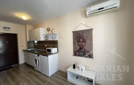 Студио с приятен интериор в луксозен комплекс - Снимка 5