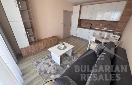 Widok na basen i wygodny układ - mieszkanie w „Apollon 9” - Фото7