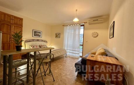 Инвестирайте в покупката на обзаведена студия - Снимка 2