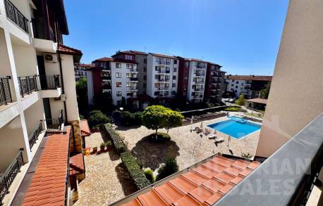 Flat in a new complex, modern finish! - Photo 8