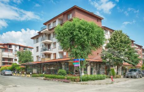 Widok na basen i wygodny układ - mieszkanie w „Apollon 9” - Фото5