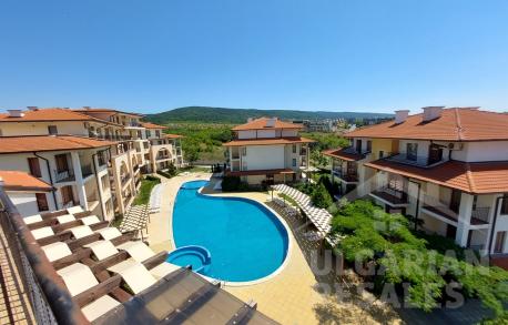 Квартира с видом на бассейн в Кошарице - Фото 1