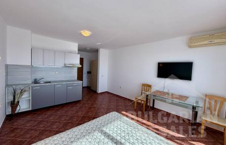 Студио в комплекс с басейн - Снимка 4