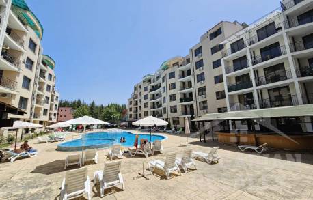 Byt s veľkou terasou, výhľad na bazén! - Фото12