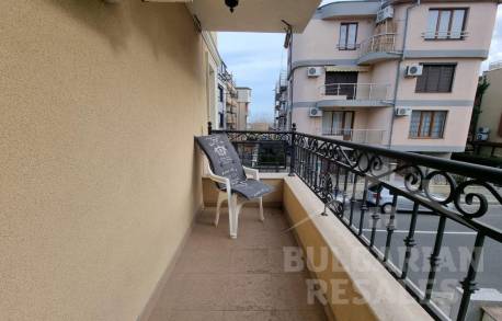 Уютно студио в сграда без такса за поддръжка - Снимка 6