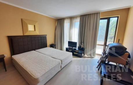 Супер инвестиция! Голямо студио в луксозен комплекс на брега на морето - Снимка 5