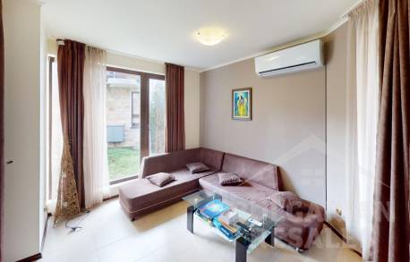 Dve poschodia, tri spálne - priestranný apartmán vo vile - Фото6