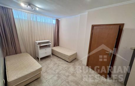 Изглед към морето! Апартамент с 2 спални в Несебър - Снимка 14