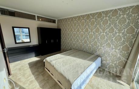 Изглед към морето! Апартамент с 2 спални в Несебър - Снимка 10