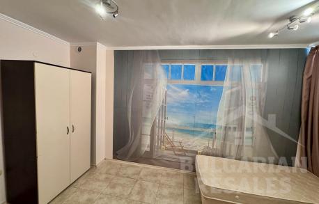 Вид на море! Апартамент с 2 спальнями в Несебре - Фото 12