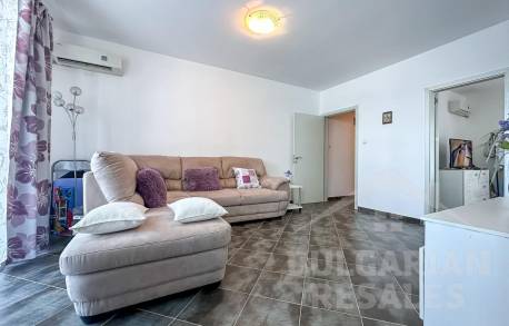 Byt s výhľadom na more a súkromným parkoviskom v Pomorí - Фото16