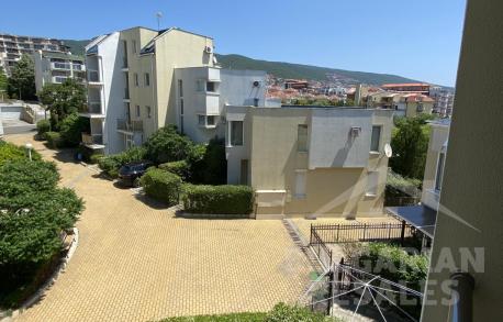 Stylishly decorated apartment 100 m from the beach - Photo 8