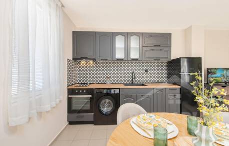 Стилен апартамент с ремонт в комплекс „Браво 5“ - Снимка 6