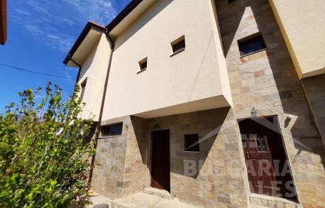 House with garden in Budjaka - Photo 5