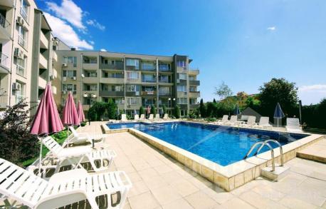 Апартамент близо до морето и инфраструктурата в комплекс „Butterfly“ - Снимка 1