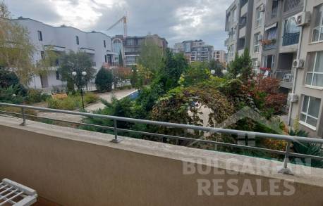 Two rooms, pool view, 400 m from the beach, Sveti Vlas - Photo 5