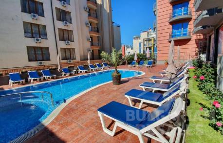 Апартамент в малък комплекс само на 200 метра от плажа - Снимка 11