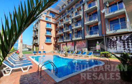 Апартамент в малък комплекс само на 200 метра от плажа - Снимка 1