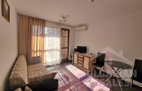 Studio w kompleksie z własnym parkiem i jeziorem - Фото2