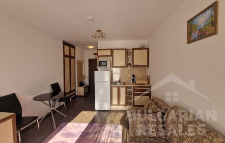 Studio w kompleksie z własnym parkiem i jeziorem - Фото5