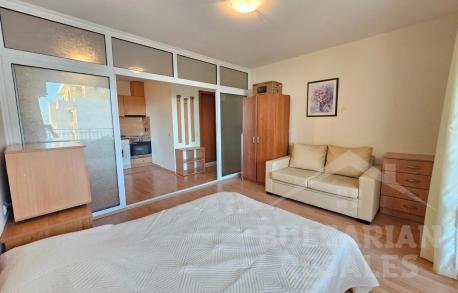 Large studio with a gorgeous sea view! - Photo 12