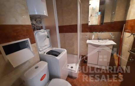 Голямо студио с изглед към гората - Снимка 11