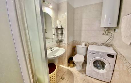 Апартамент в малък комплекс на брега на морето - Снимка 8