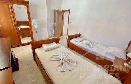 Апартамент в малък комплекс на брега на морето - Снимка 10