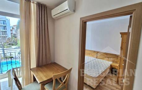 Apartmán s výhľadom na bazén v pokojnej časti letoviska - Фото9