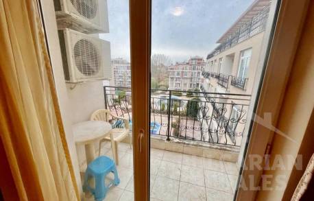 Голямо студио в уютен комплекс на добро ниво - Снимка 13