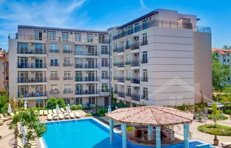 Buy a Pool View Apartment in the “Dawn Park” Complex - Photo 1