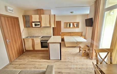 Apartmán s výhľadom na bazén v pokojnej časti letoviska - Фото4