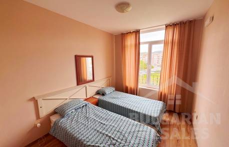 Pool view. Apartment in the “Dawn Park” complex, Sunny Beach resort - Photo 8