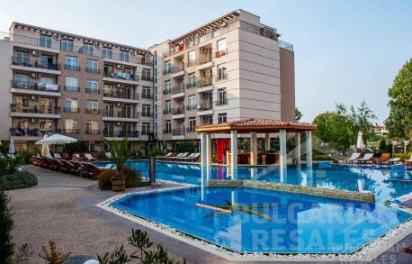 Pool view. Apartment in the “Dawn Park” complex, Sunny Beach resort - Photo 13
