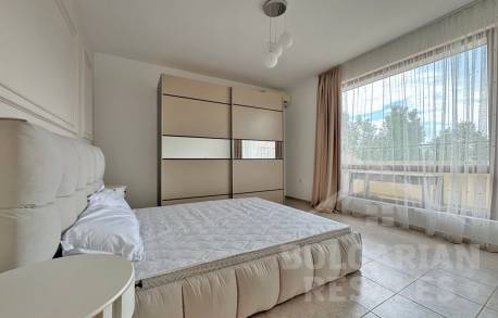 Large terrace, three rooms, pool view, Sunny Beach - Photo 6