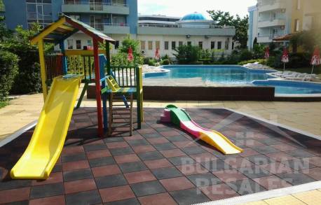 Апартамент в престижен район на курорта - Снимка 2